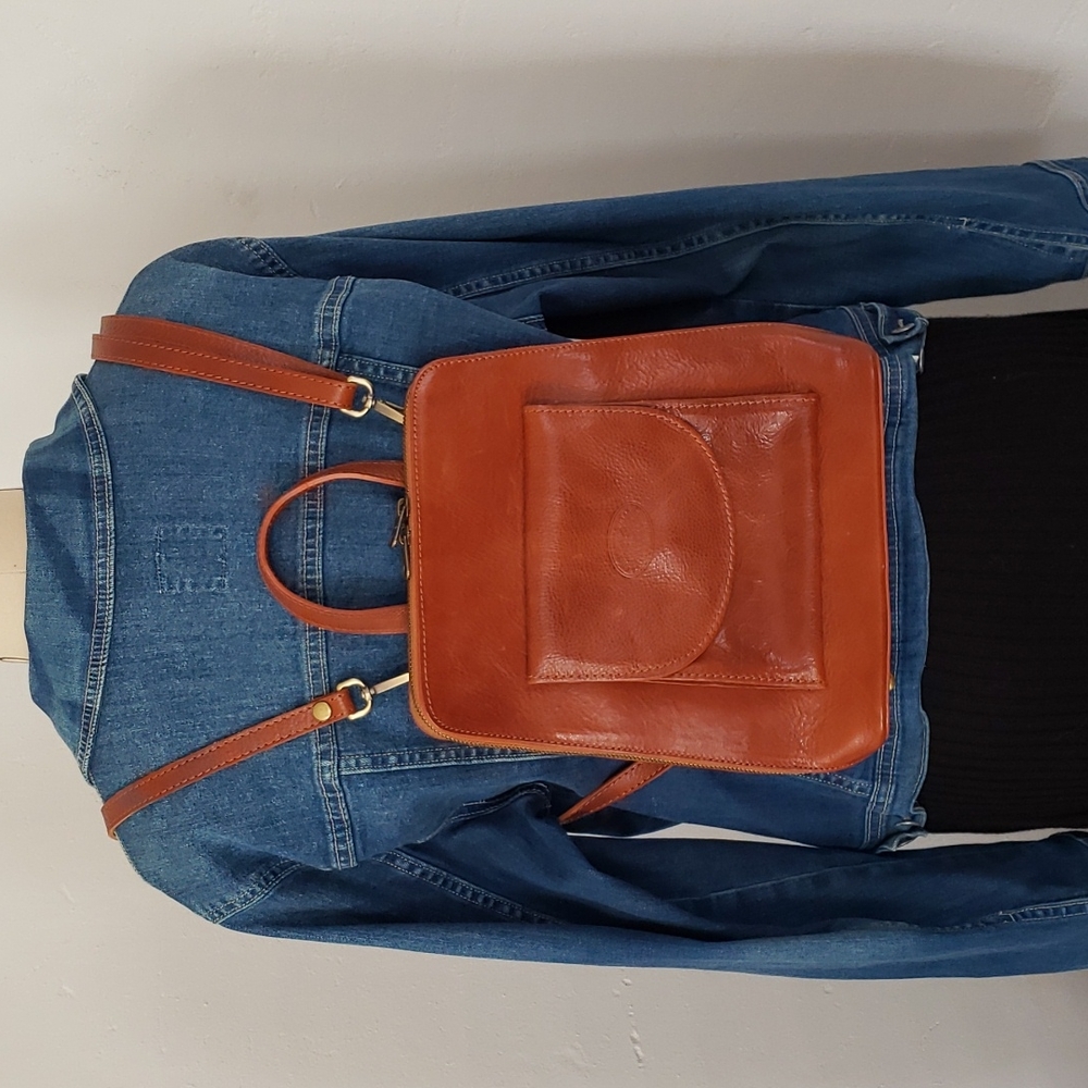 VERA PELLE Leather Backpack